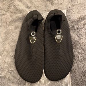 water shoes for men